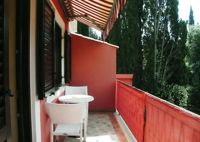 House Mitic Lägenhet